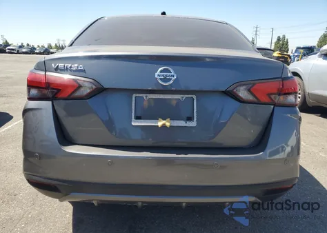 2020 Nissan Versa S z USA, uszkodzony, nr VIN 3N1CN8DV4LL913650